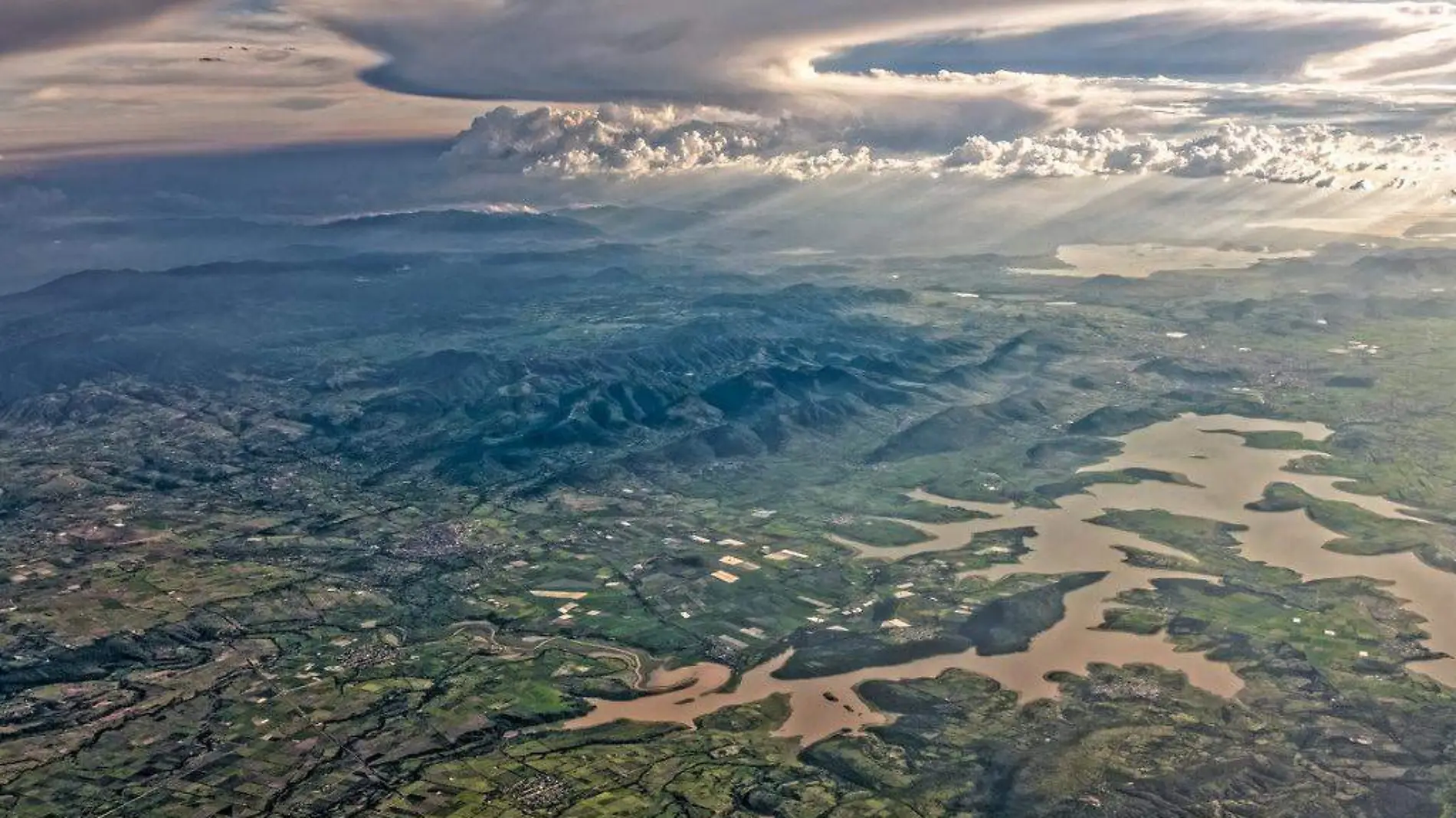 Presa solis aerea